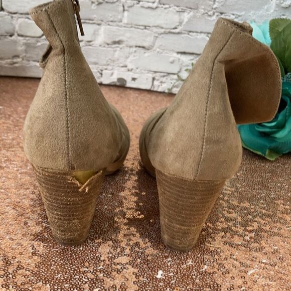 Report Heeled Booties 9.5 - Picture 5 of 6